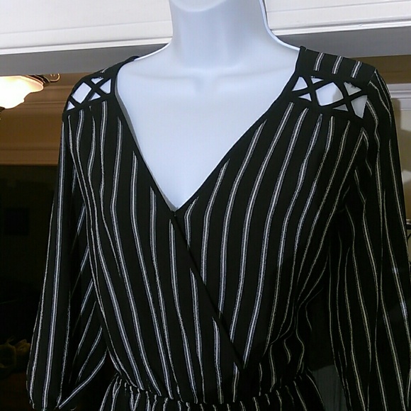 Rags to wishes ladies this romper - Picture 2 of 6